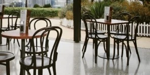 restauran_idle